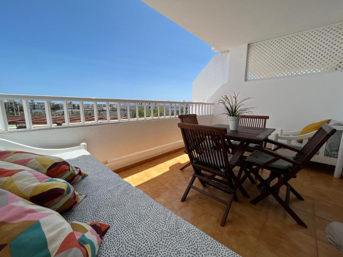 The Colors House, 653 Y 654 - Private Apartment Costa Teguise Eksteriør bilde