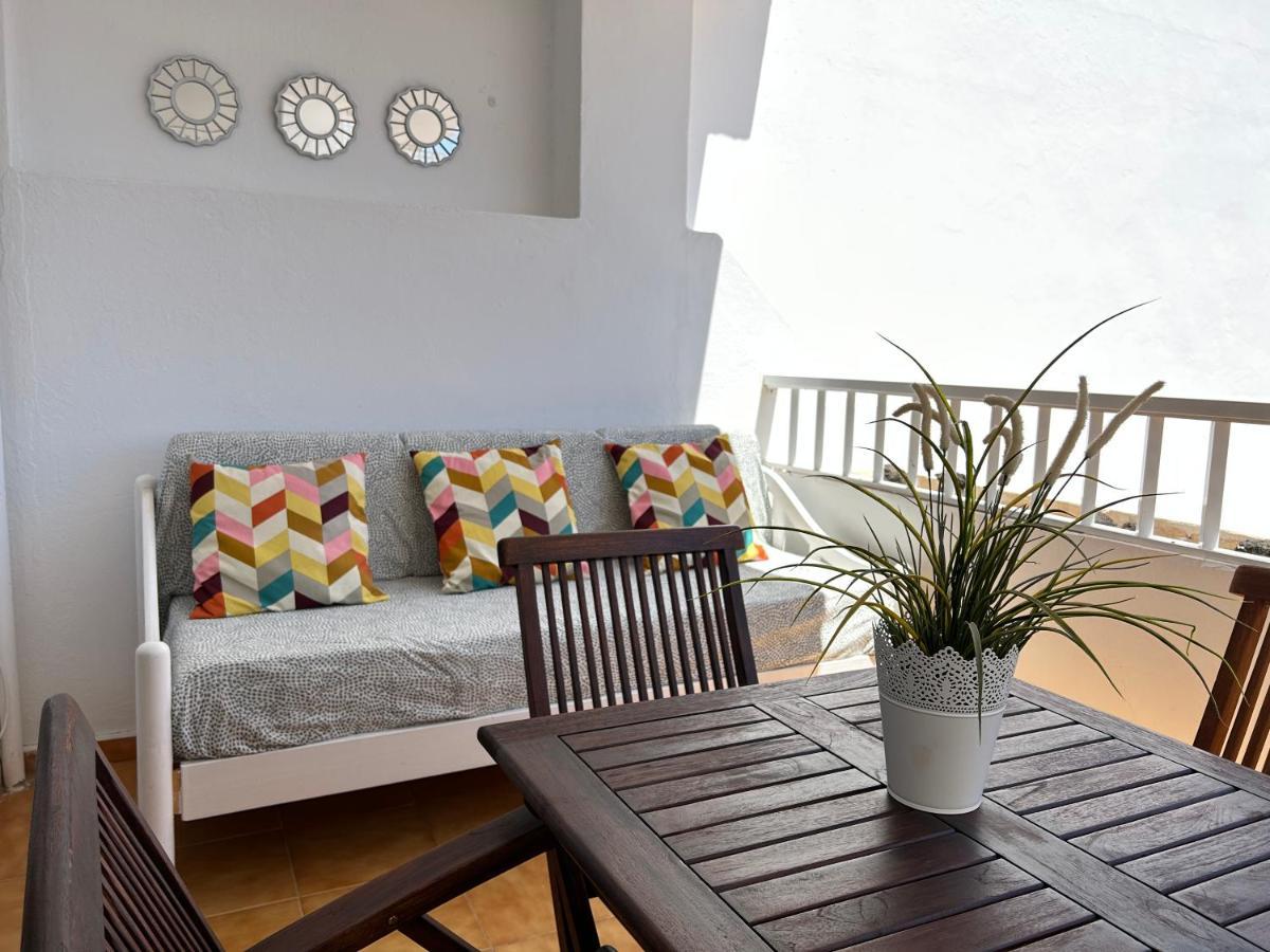 The Colors House, 653 Y 654 - Private Apartment Costa Teguise Eksteriør bilde