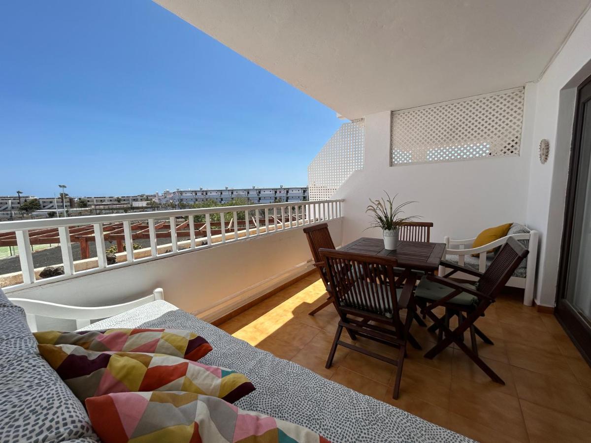 The Colors House, 653 Y 654 - Private Apartment Costa Teguise Eksteriør bilde